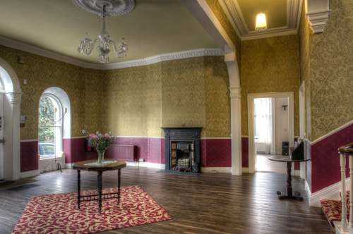 &Aacute;ras Chr&oacute;n&aacute;in