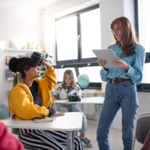 Exploring TEFL: Rewarding Teaching Opportunities Abroad and Online Exploring TEFL: Rewarding Teaching Opportunities Abroad and Online